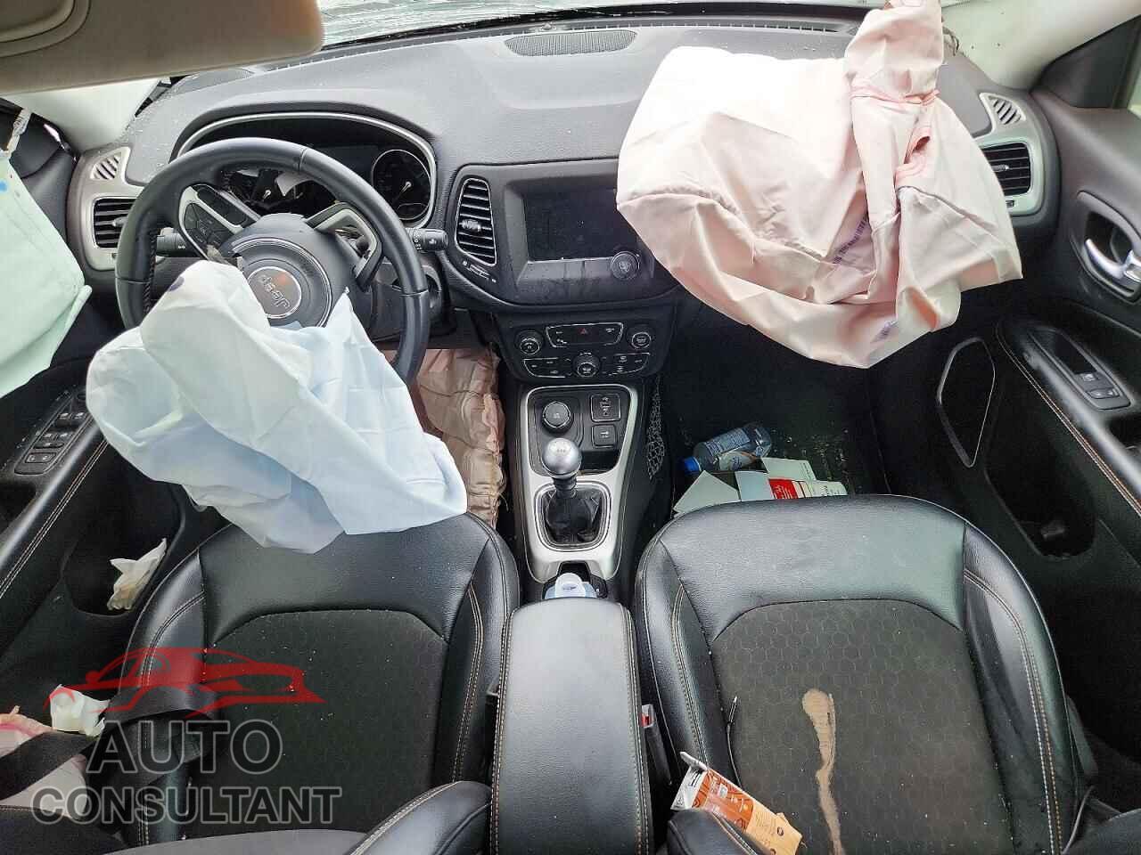 JEEP COMPASS 2017 - 3C4NJDBB0HT647389