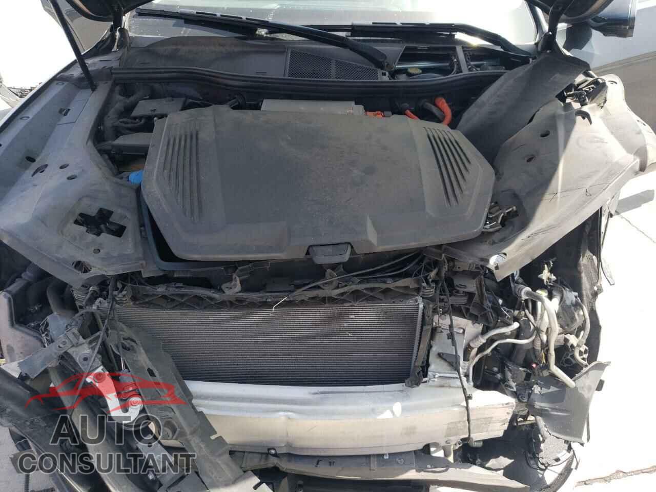 AUDI E-TRON 2019 - WA1VABGEXKB008799