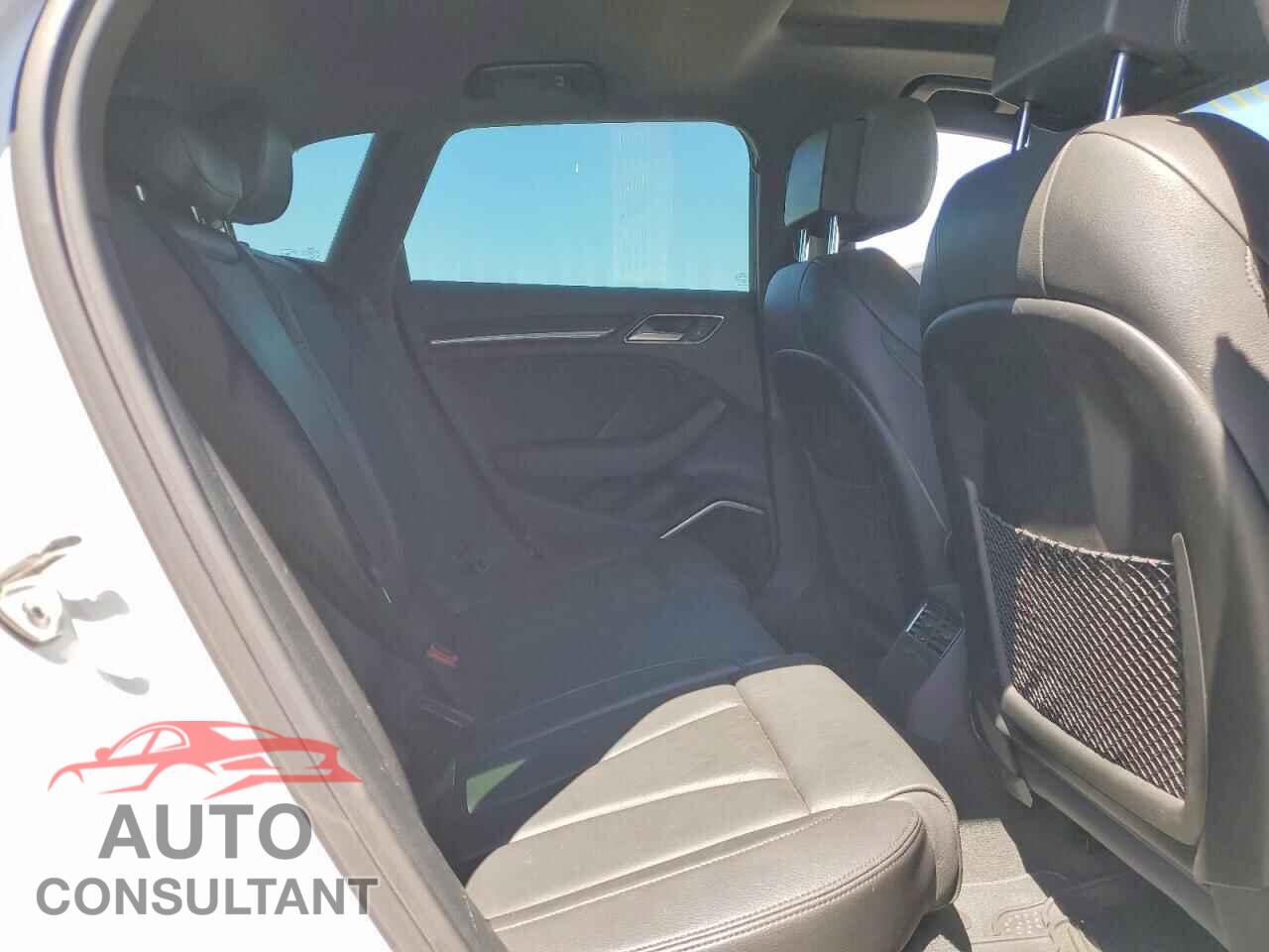 AUDI A3 2018 - WAUTPBFF0JA065293