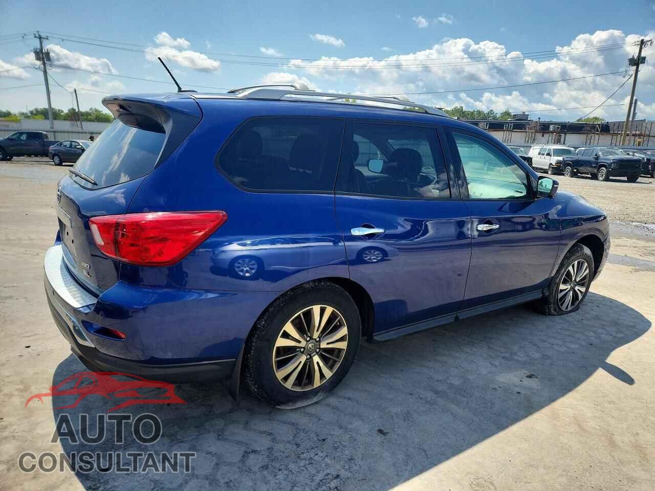 NISSAN PATHFINDER 2017 - 5N1DR2MM3HC656229