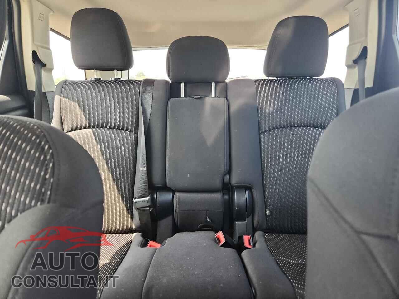 DODGE JOURNEY 2012 - 3C4PDCAB0CT257039