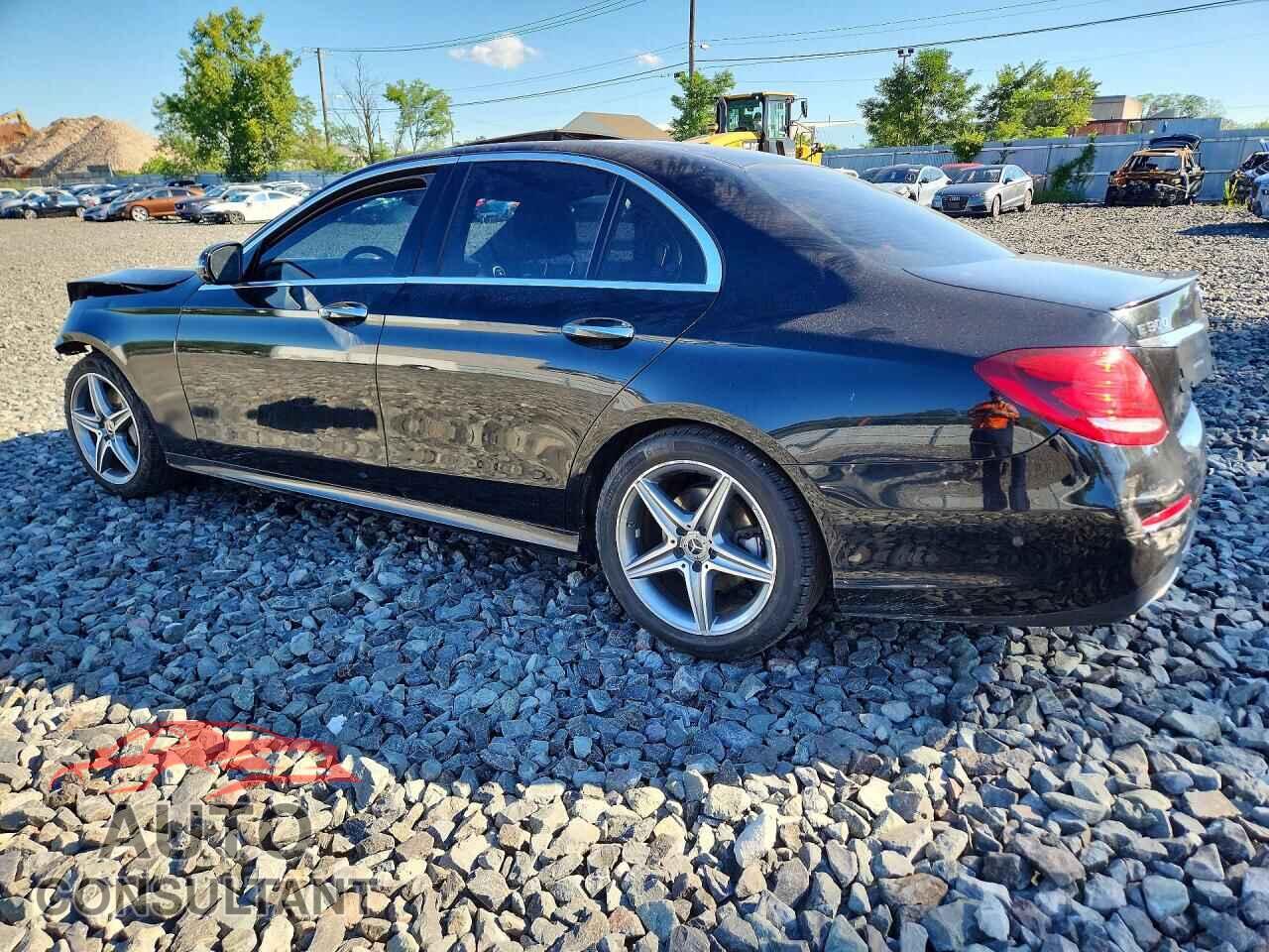 MERCEDES-BENZ E-CLASS 2019 - WDDZF4KBXKA557402