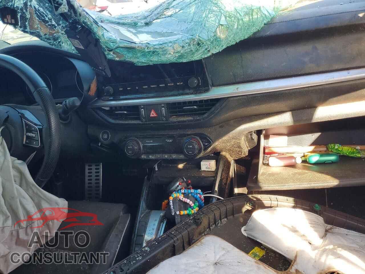 KIA FORTE 2023 - 3KPF54AD9PE584159
