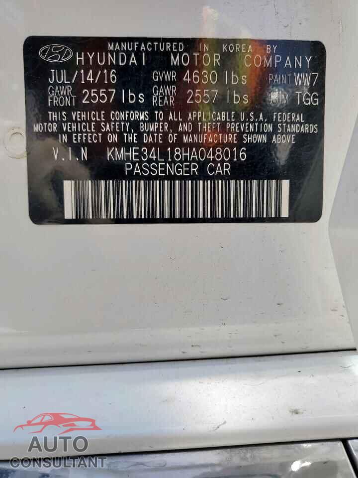 HYUNDAI SONATA 2017 - KMHE34L18HA048016