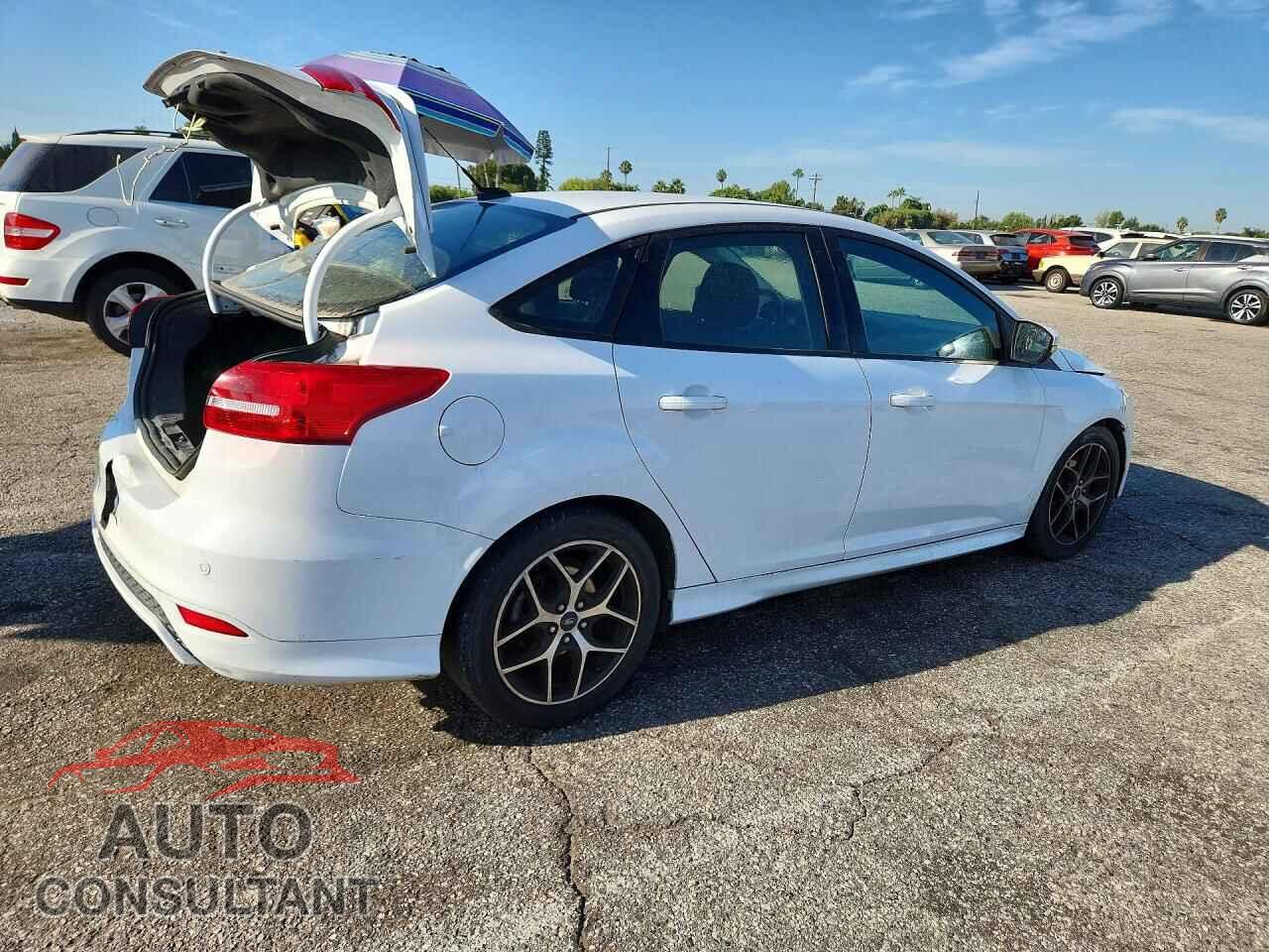 FORD FOCUS 2016 - 1FADP3F26GL306299