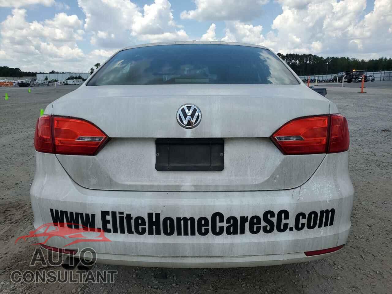 VOLKSWAGEN JETTA 2014 - 3VW2K7AJ3EM235352