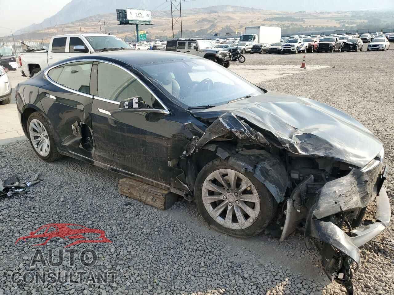 TESLA MODEL S 2018 - 5YJSA1E21JF265969