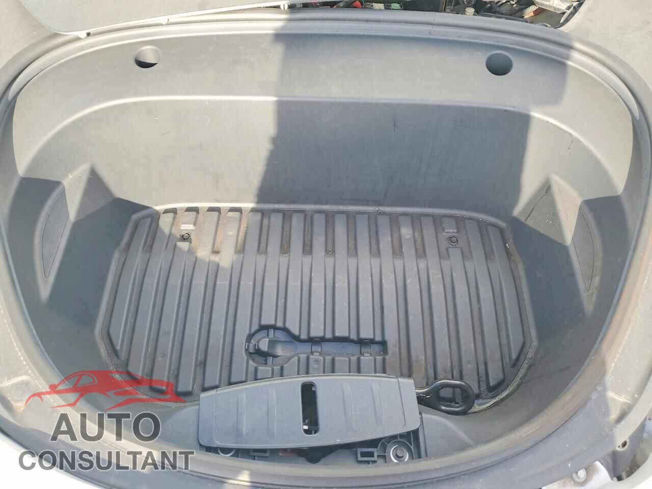 TESLA MODEL 3 2022 - 5YJ3E1EA0NF289492