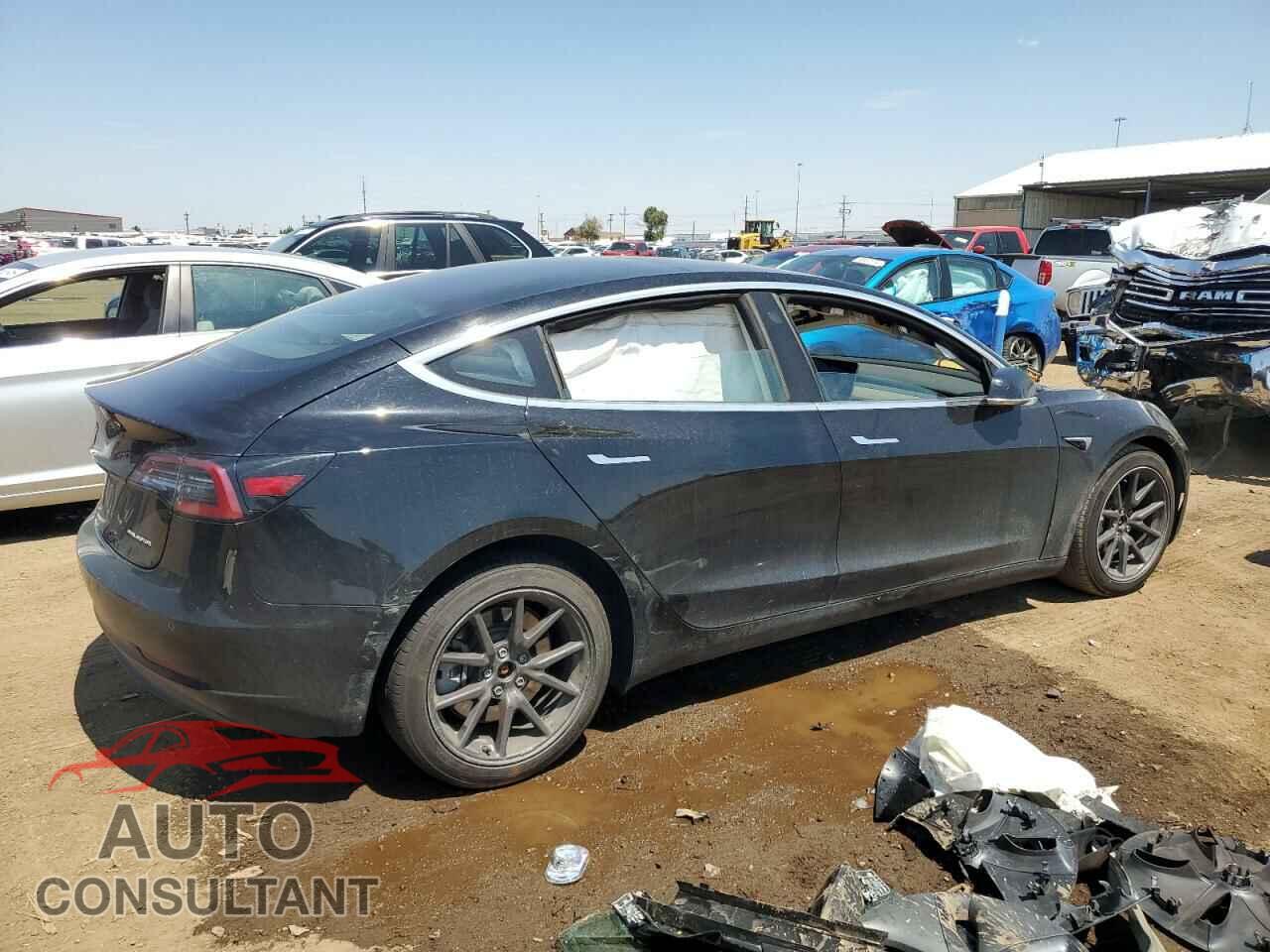 TESLA MODEL 3 2018 - 5YJ3E1EB4JF103469