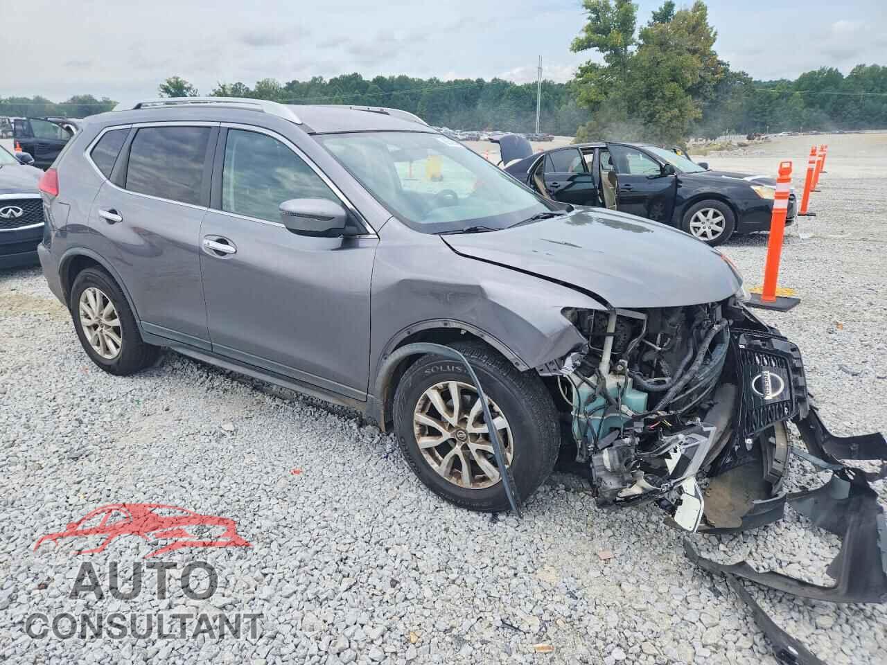 NISSAN ROGUE 2017 - KNMAT2MT8HP609657