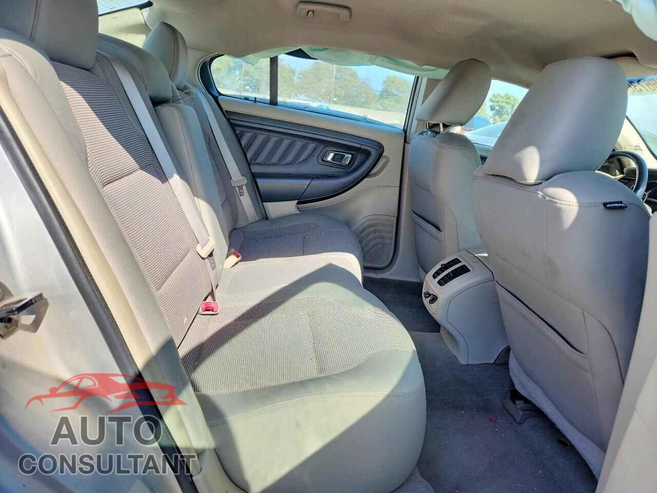 FORD TAURUS 2010 - 1FAHP2EW3AG106061