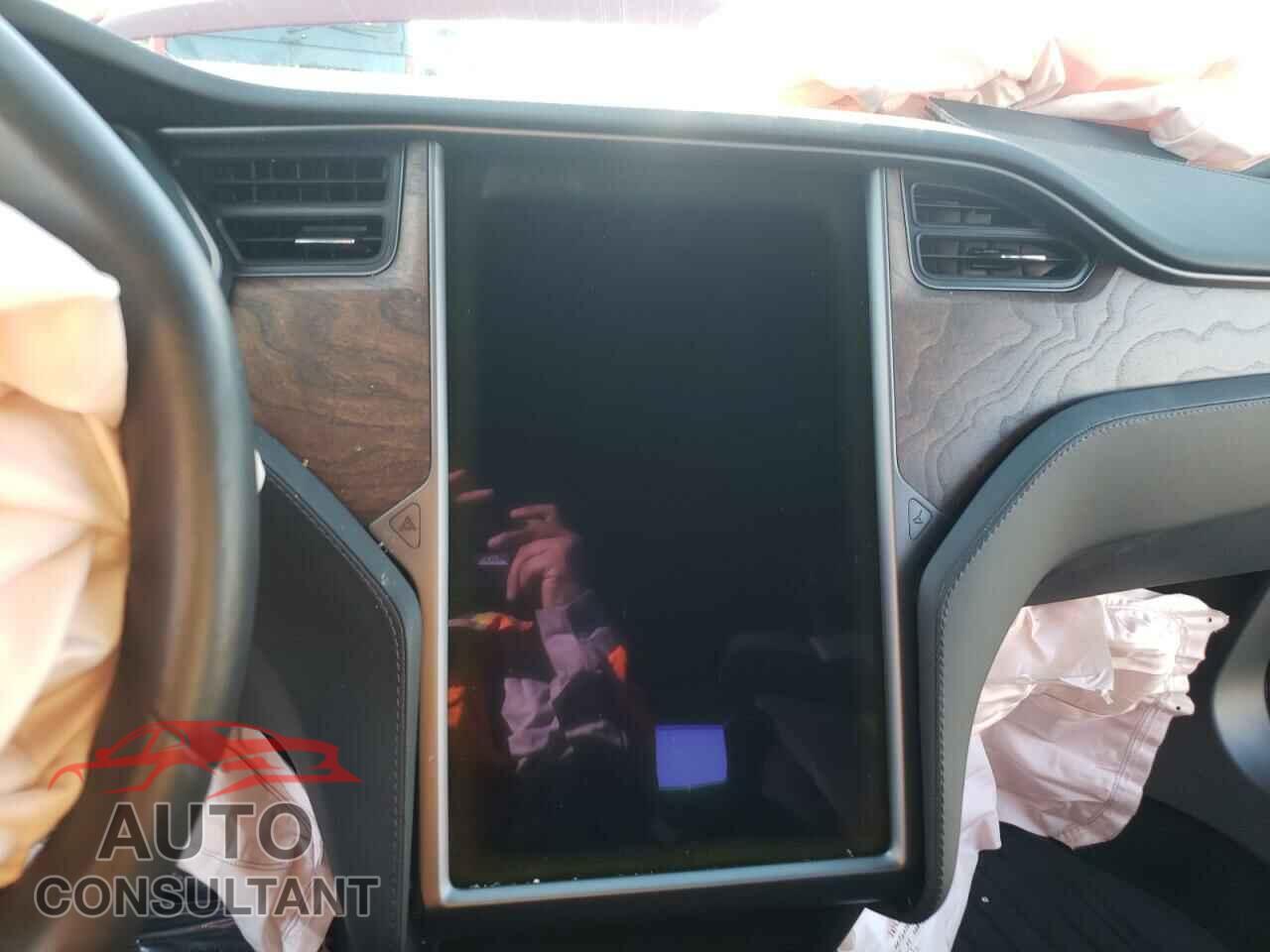 TESLA MODEL S 2019 - 5YJSA1E20KF305685