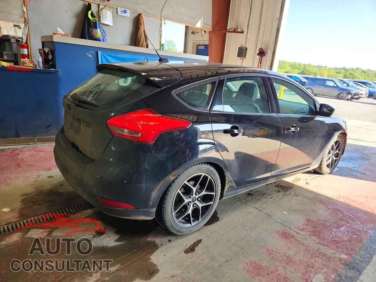 FORD FOCUS 2017 - 1FADP3M25HL203315
