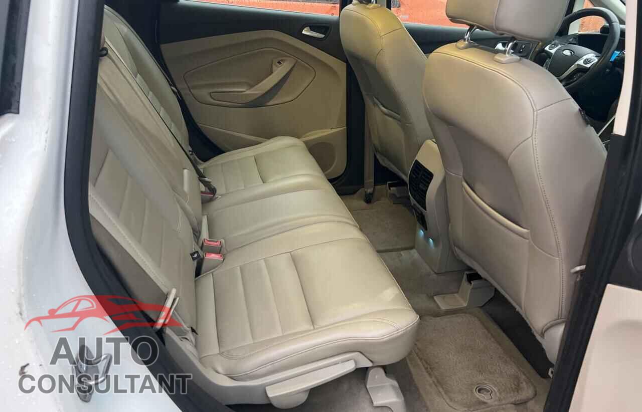 FORD CMAX 2016 - 1FADP5BU1GL110533