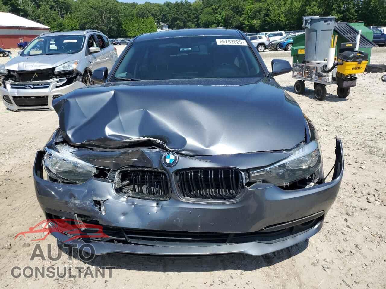 BMW 3 SERIES 2016 - WBA8E5G55GNU20432