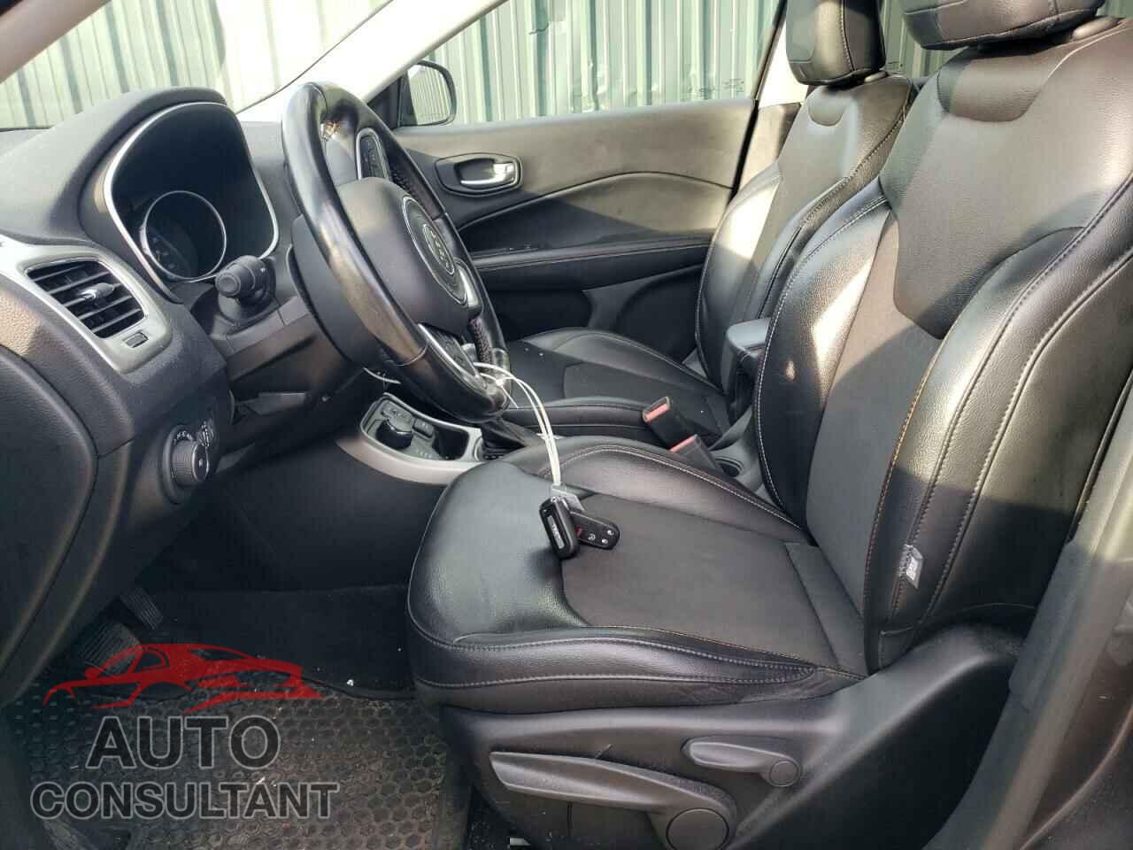 JEEP COMPASS 2018 - 3C4NJDBB2JT179459