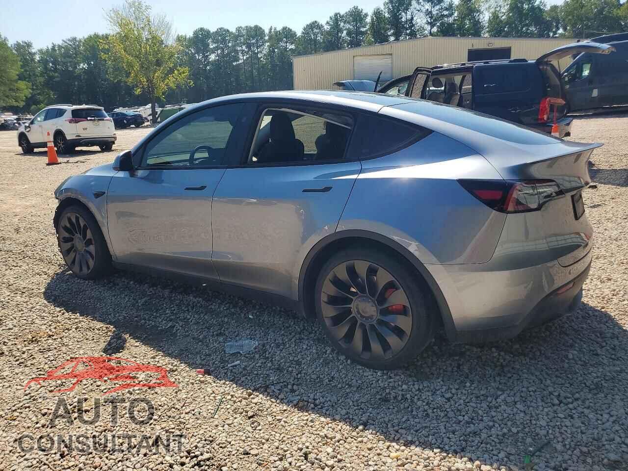 TESLA MODEL Y 2024 - 7SAYGDEF6RA321140