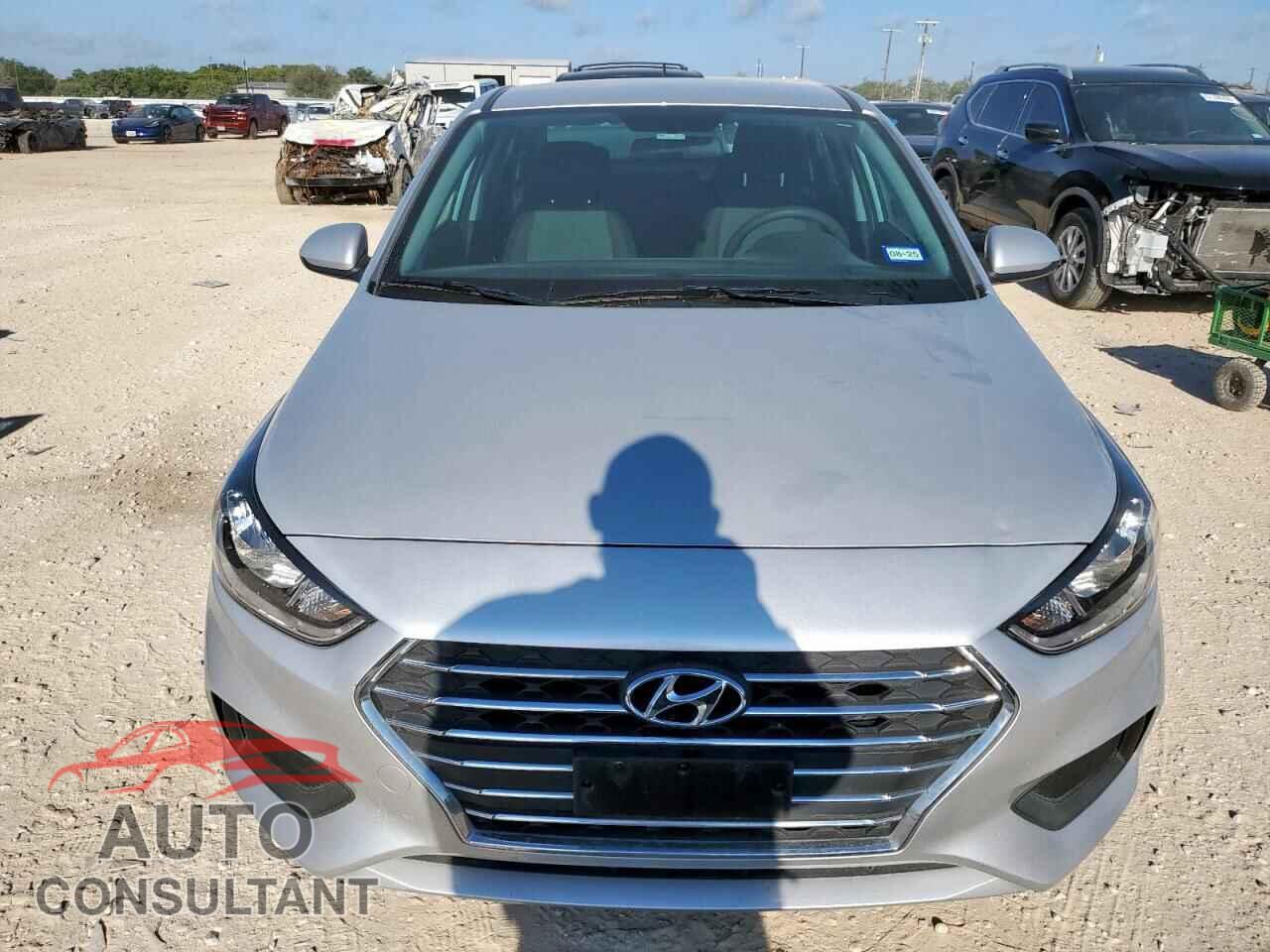 HYUNDAI ACCENT 2022 - 3KPC24A61NE182159