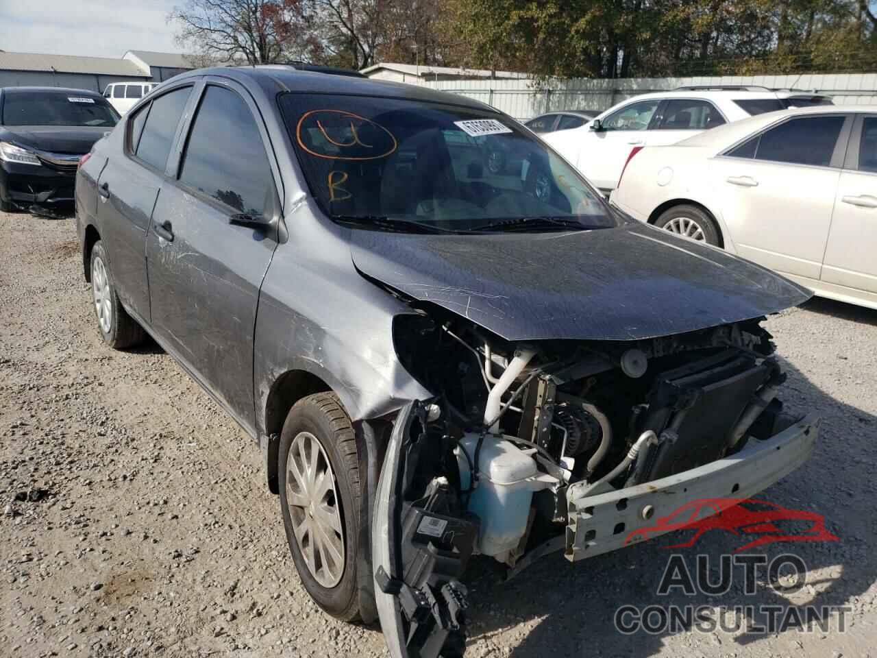 NISSAN VERSA 2018 - 3N1CN7AP3JL807932