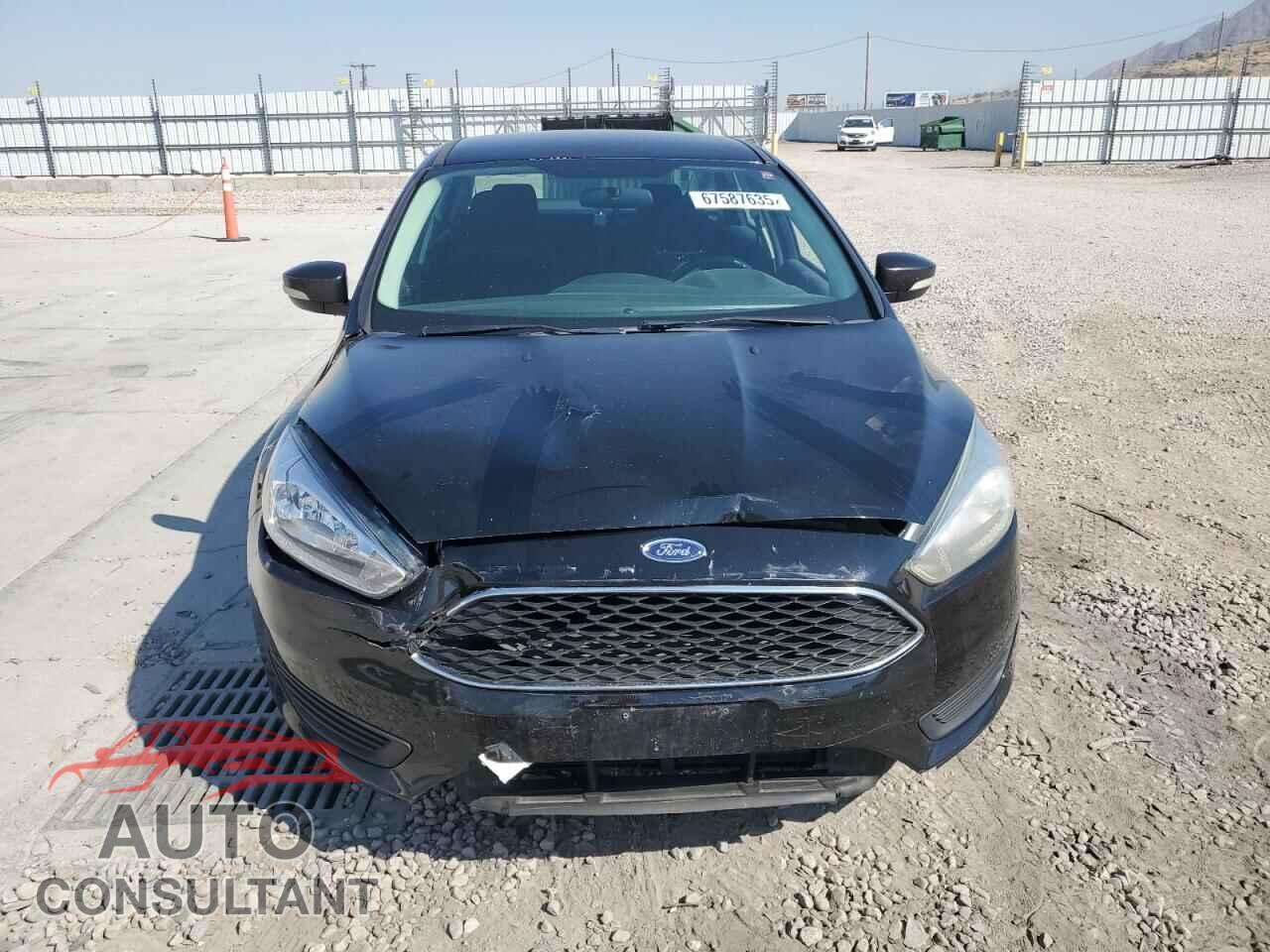 FORD FOCUS 2017 - 1FADP3F27HL200557
