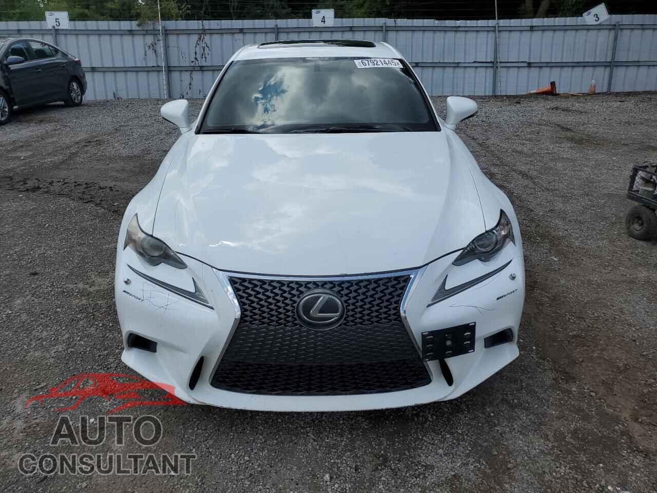 LEXUS IS 2014 - JTHCE1D24E5000690