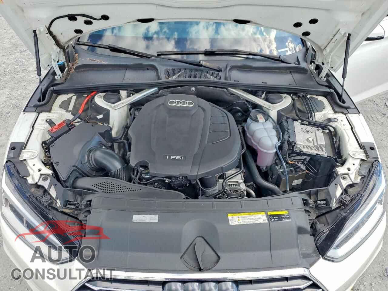 AUDI A5 2018 - WAUPNAF50JA011002