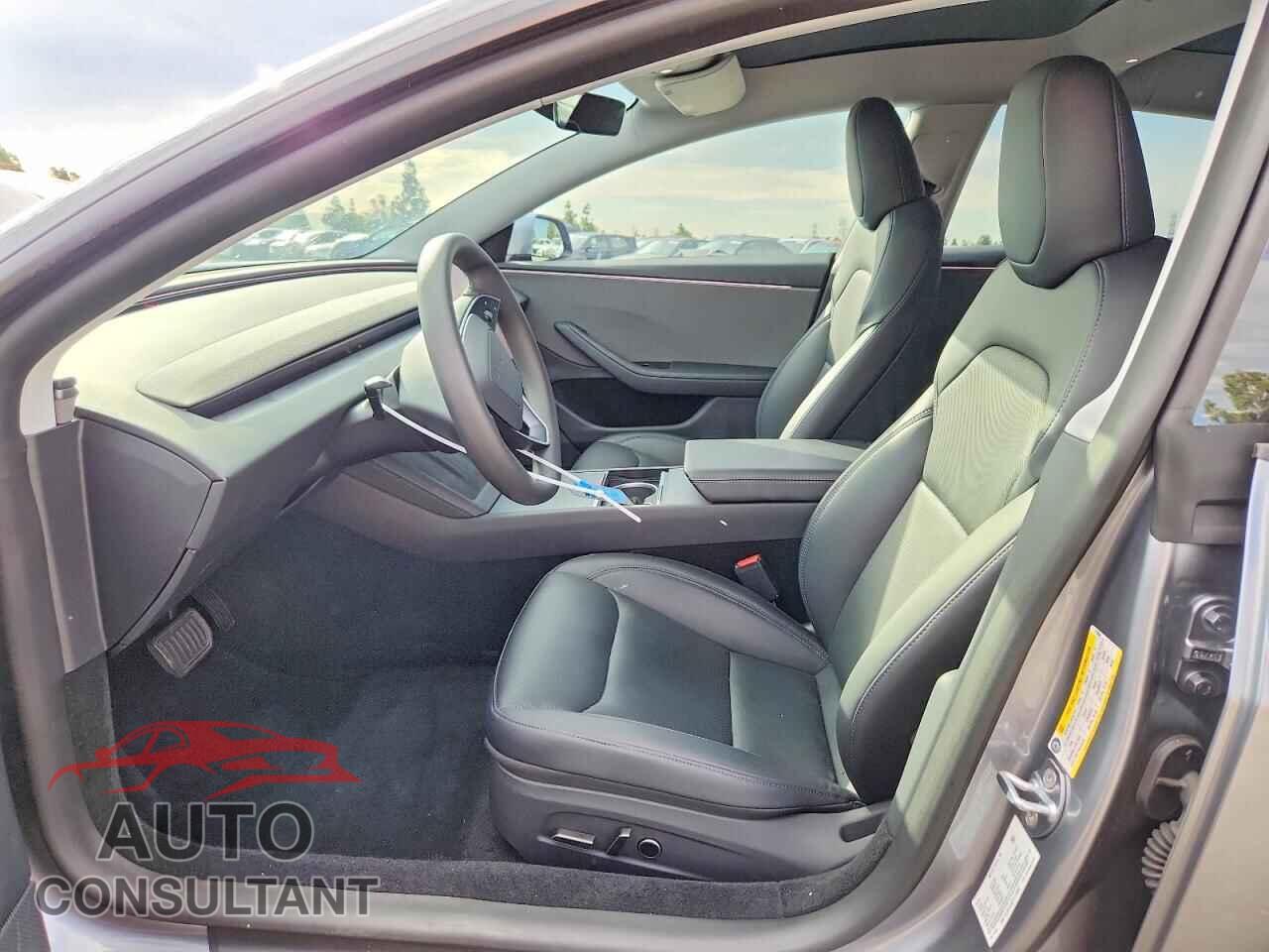 TESLA MODEL 3 2026 - 5YJ3E1EA6TF174604