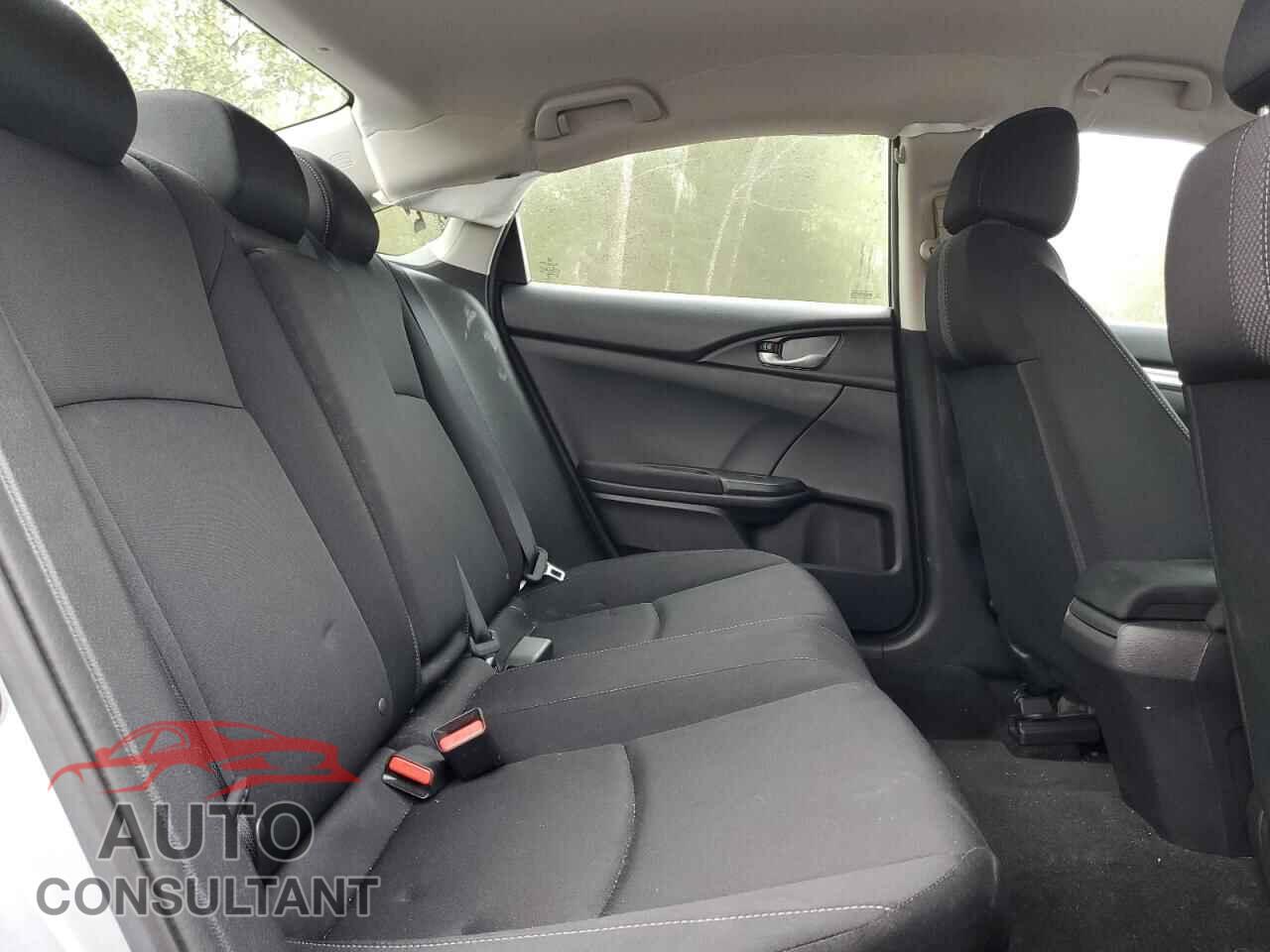 HONDA CIVIC 2019 - 2HGFC2F52KH037020