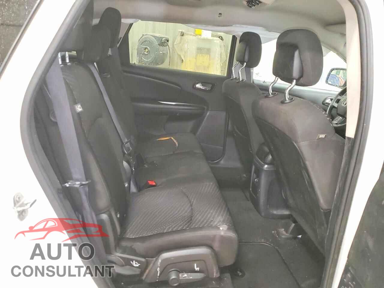 DODGE JOURNEY 2015 - 3C4PDCBG4FT664392