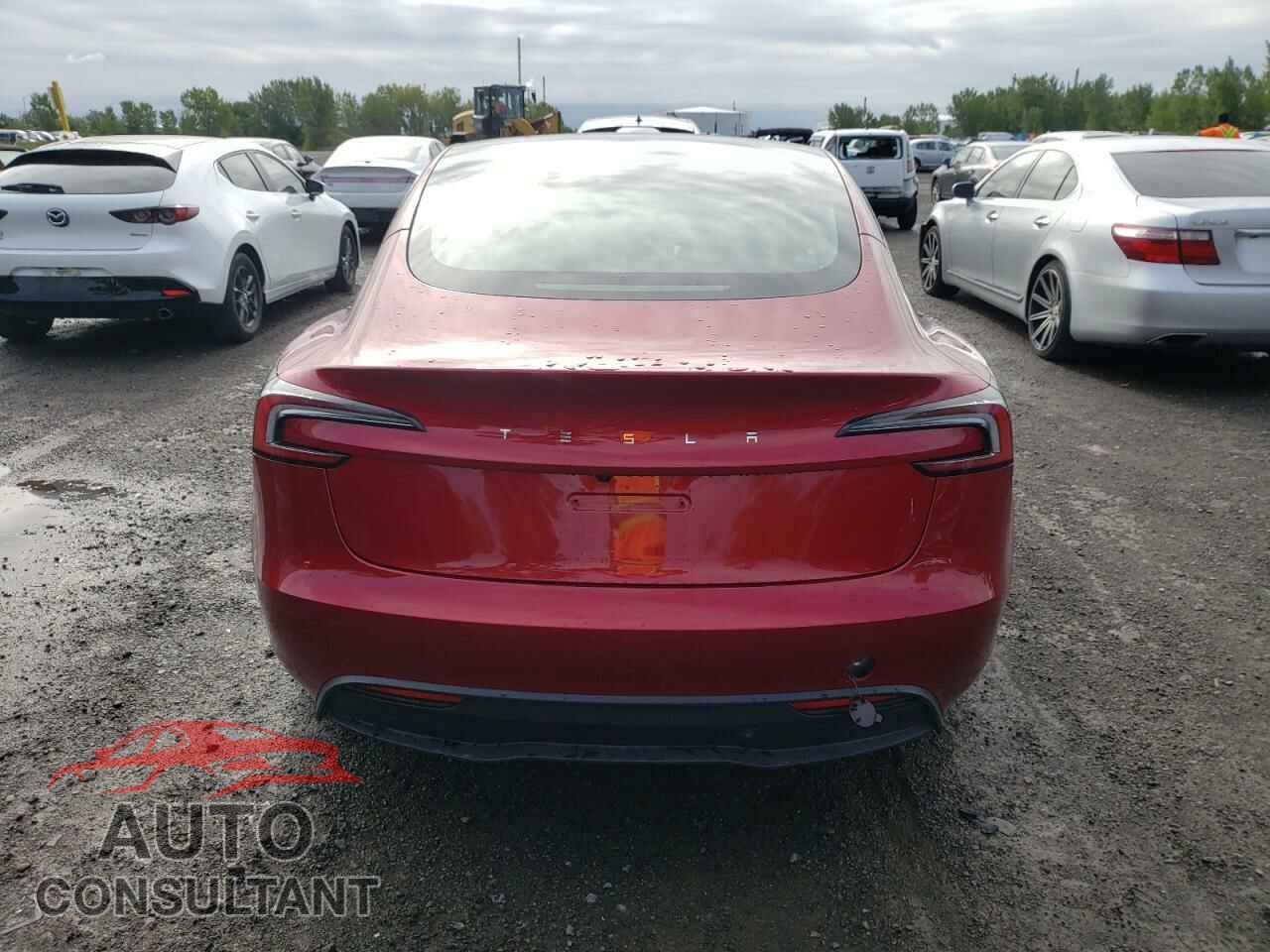 TESLA MODEL 3 2024 - LRW3E7FA8RC201063