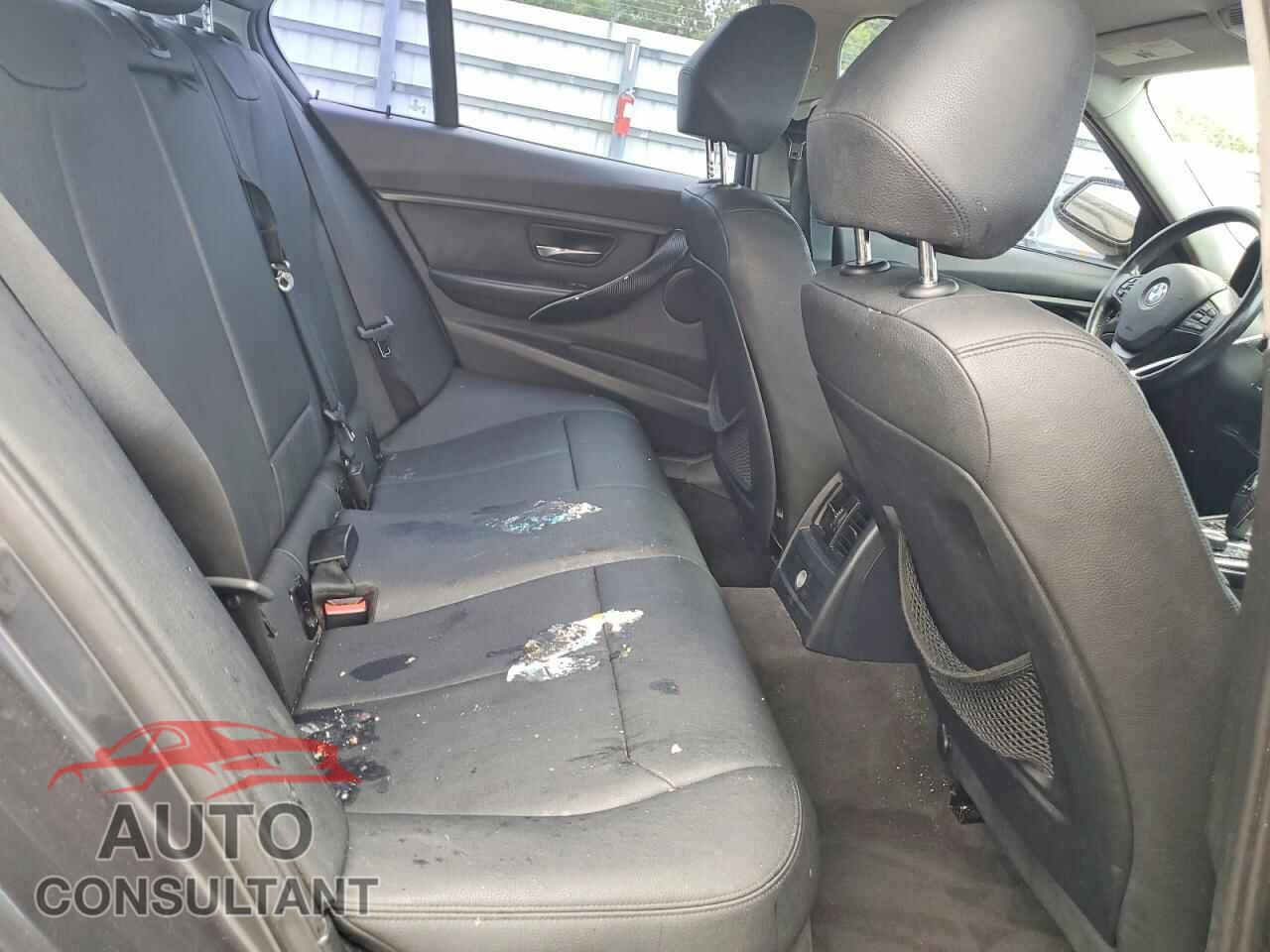 BMW 3 SERIES 2013 - WBA3A5C53DF601465