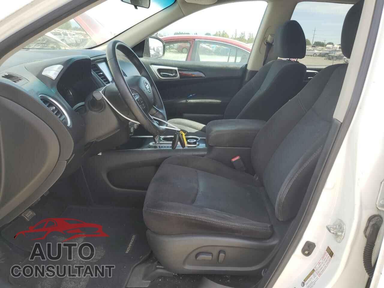 NISSAN PATHFINDER 2013 - 5N1AR2MM7DC684628