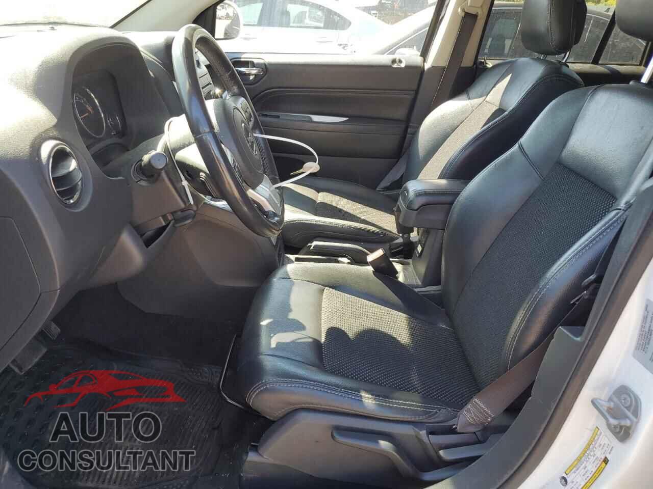 JEEP COMPASS 2016 - 1C4NJCEA0GD783345