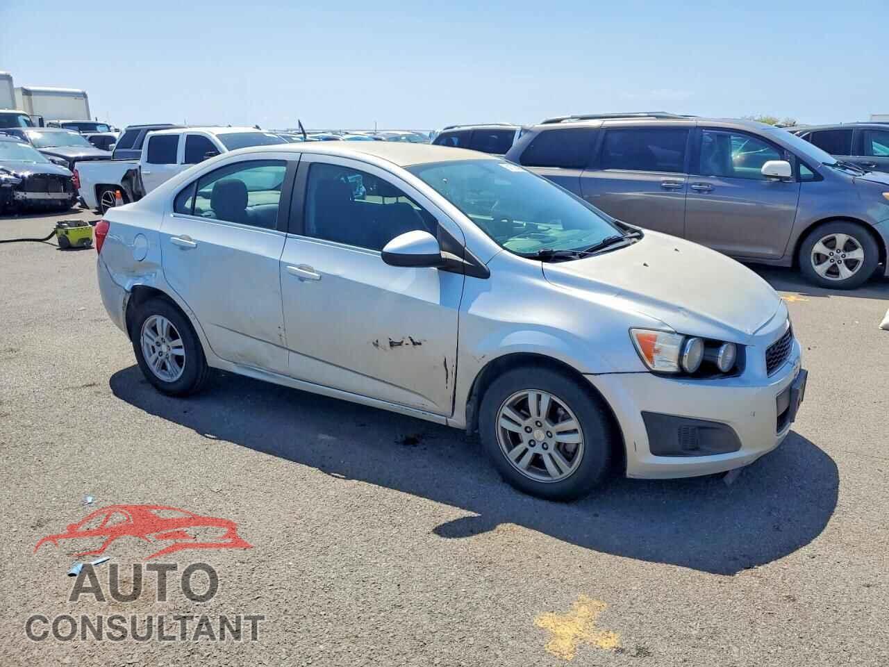 CHEVROLET SONIC 2014 - 1G1JC5SH2E4153354