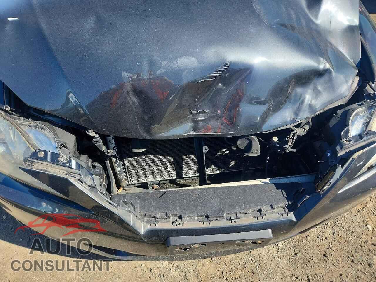 LEXUS IS 2011 - JTHCF5C27B5048380