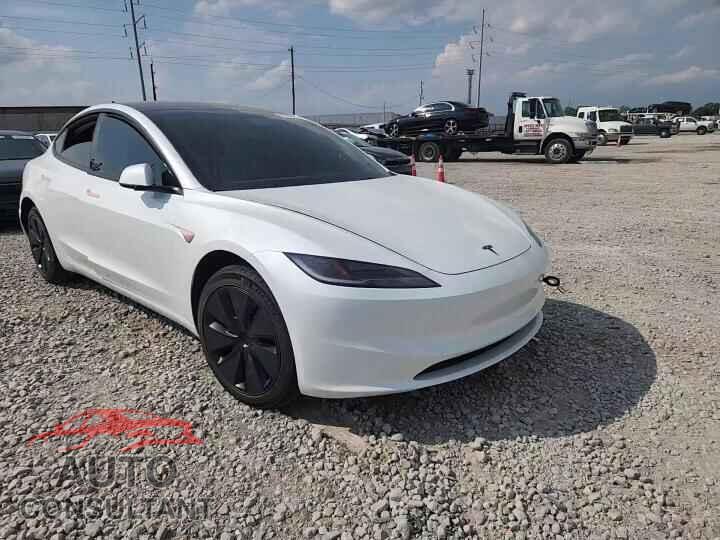 TESLA MODEL 3 2026 - 5YJ3E1EAXTF215638