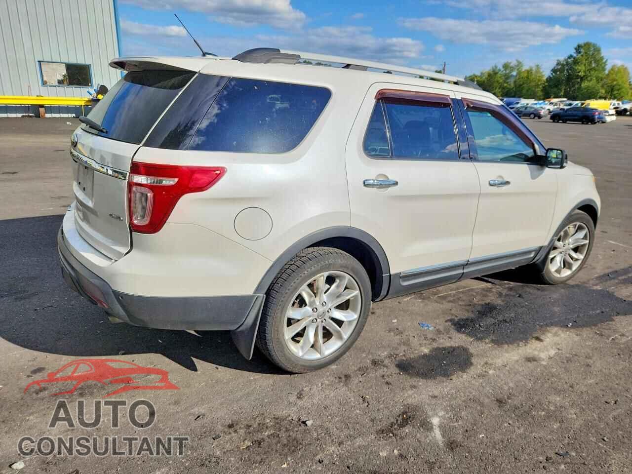 FORD EXPLORER 2011 - 1FMHK8D80BGA81017
