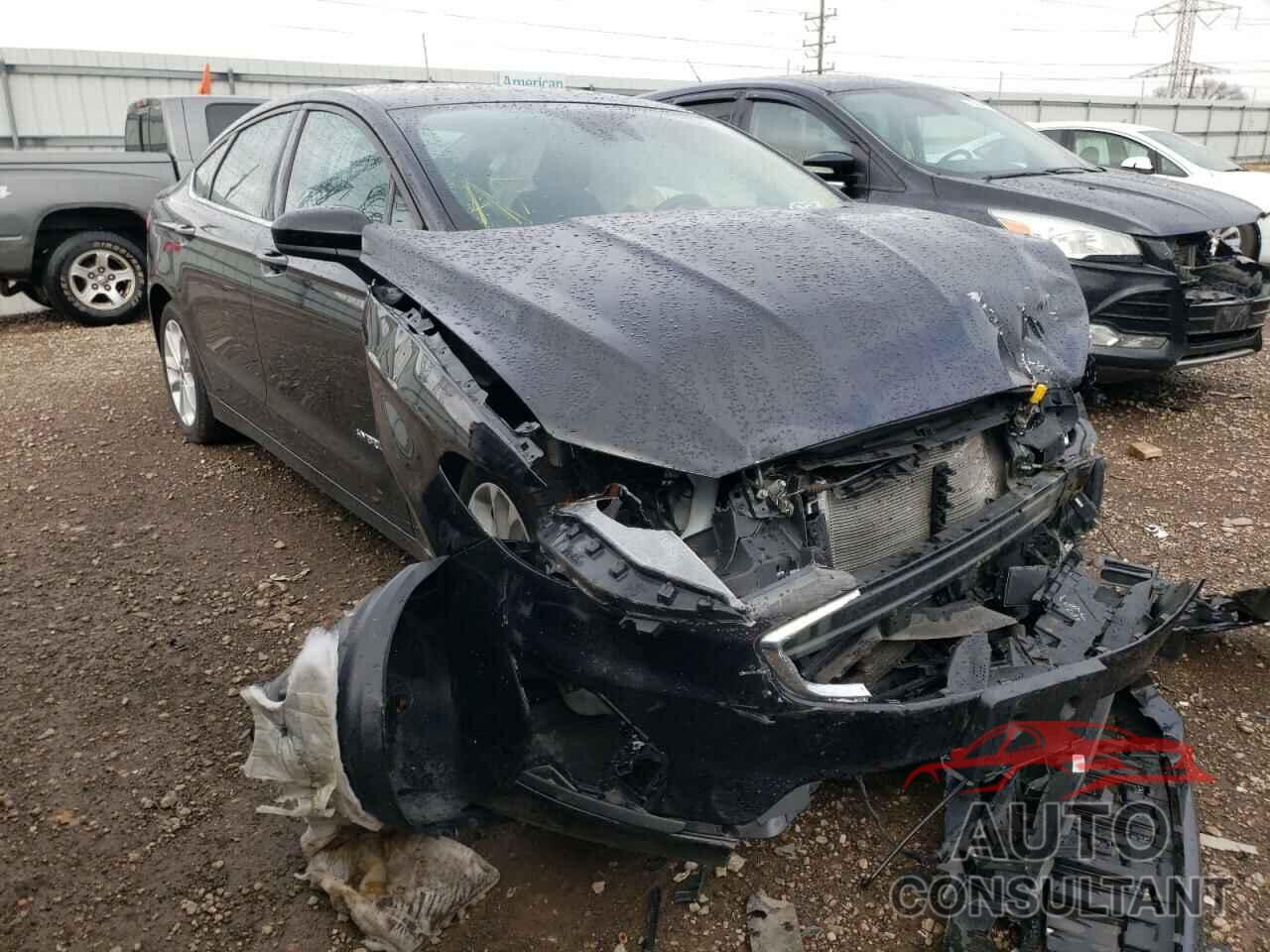FORD FUSION 2019 - 3FA6P0LU0KR145410
