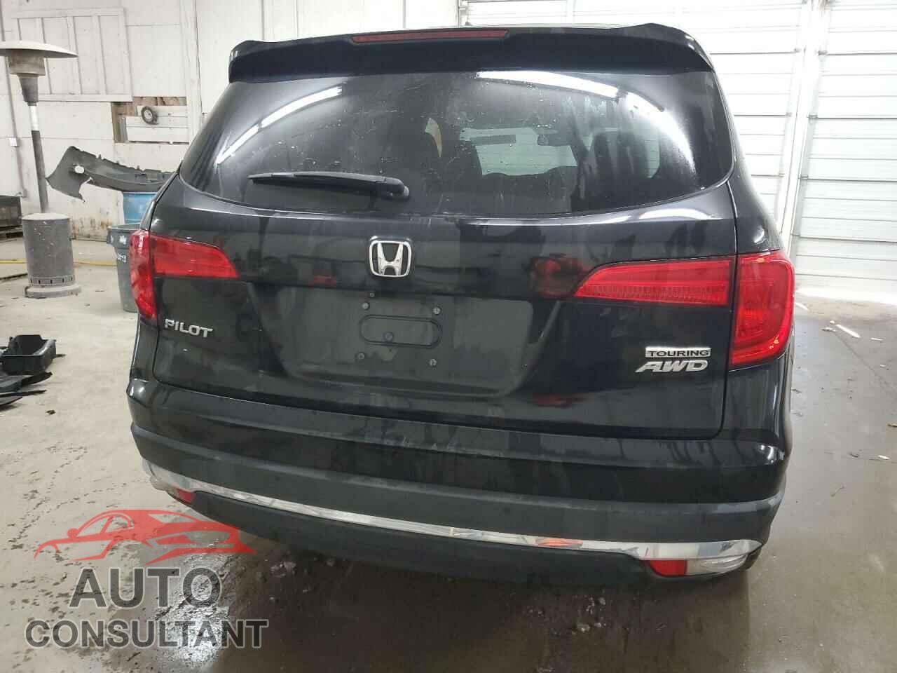 HONDA PILOT 2018 - 5FNYF6H96JB029268