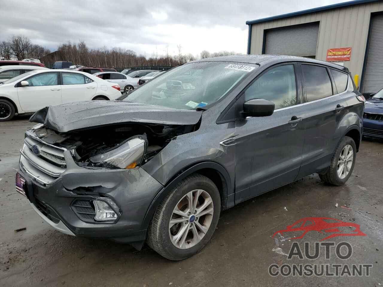 FORD ESCAPE 2017 - 1FMCU9GD5HUC17302