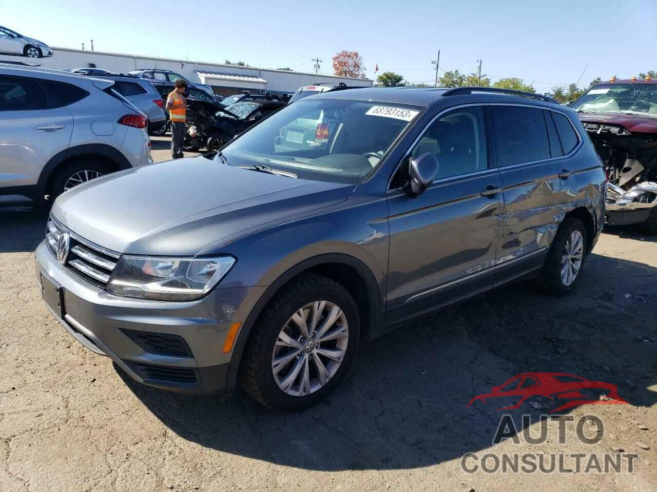 VOLKSWAGEN TIGUAN 2018 - 3VV2B7AXXJM104552