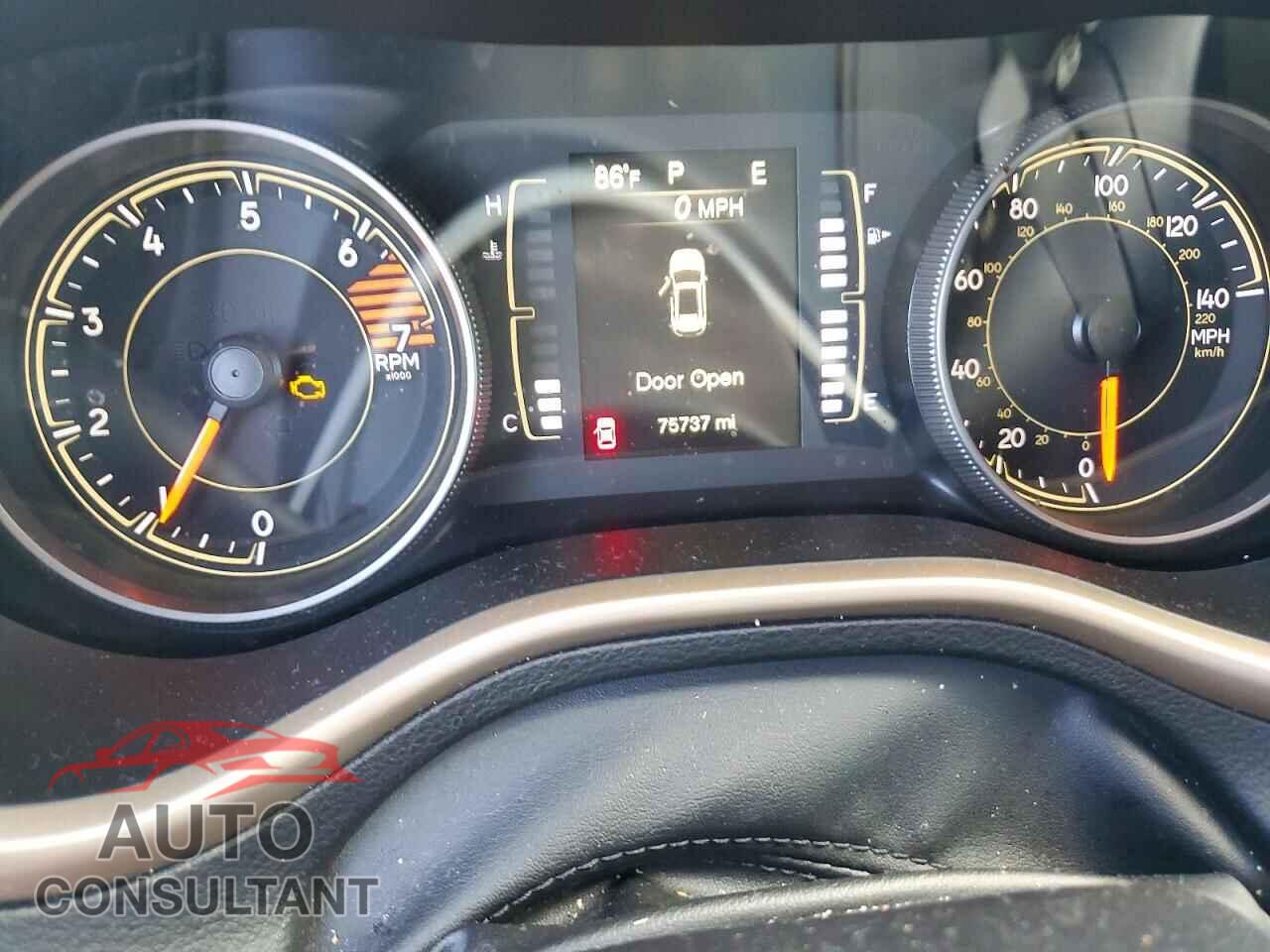 JEEP CHEROKEE 2018 - 1C4PJLCB5JD544255