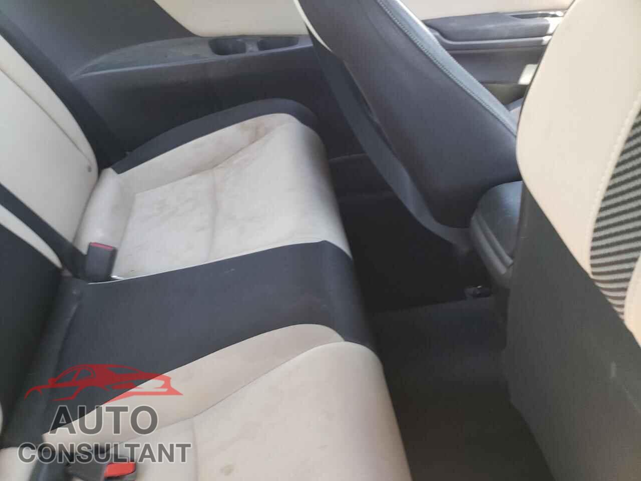 HONDA CIVIC 2016 - 2HGFC4B02GH313466