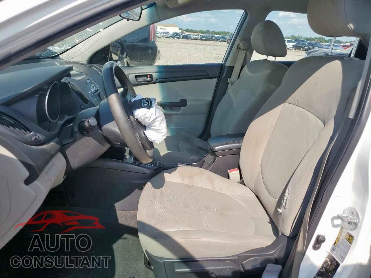 KIA FORTE 2011 - KNAFT4A20B5434463