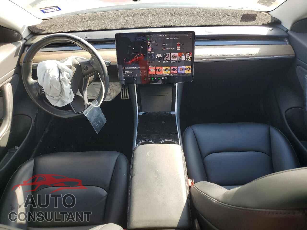 TESLA MODEL 3 2018 - 5YJ3E1EA3JF034023