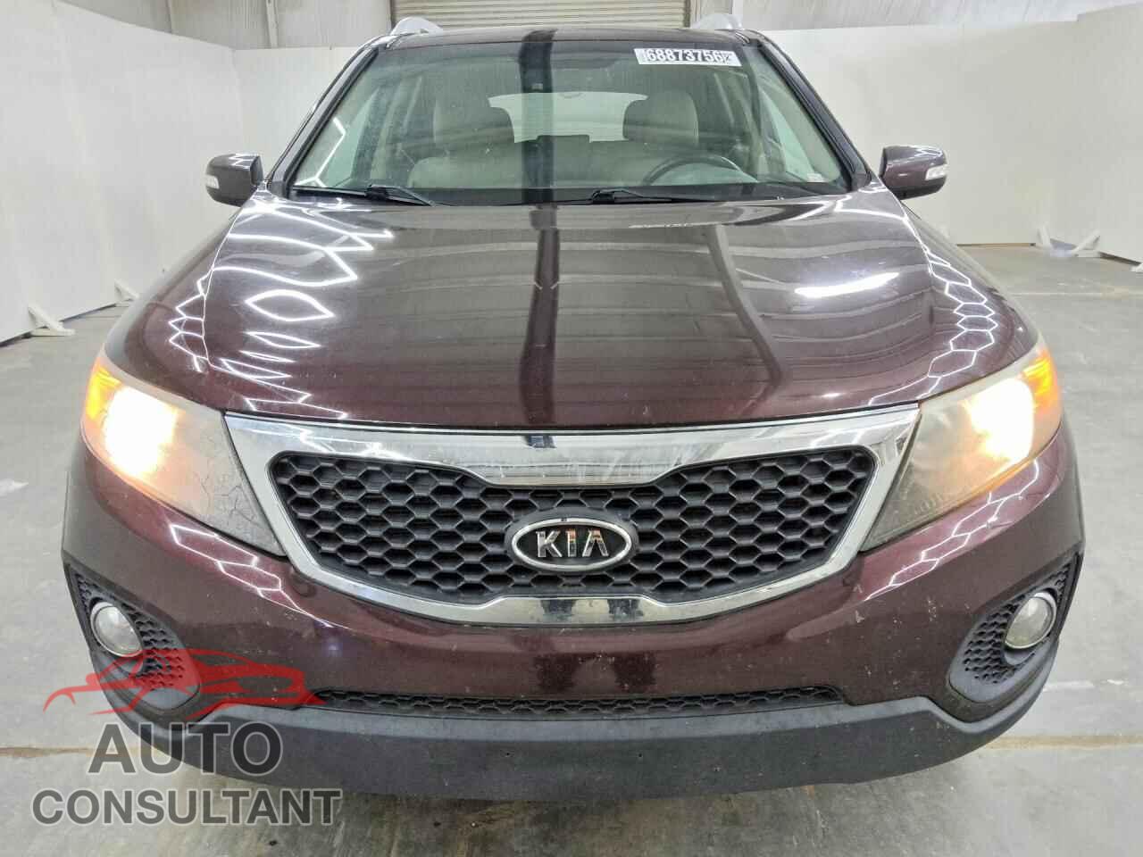 KIA SORENTO 2011 - 5XYKUDA25BG044982