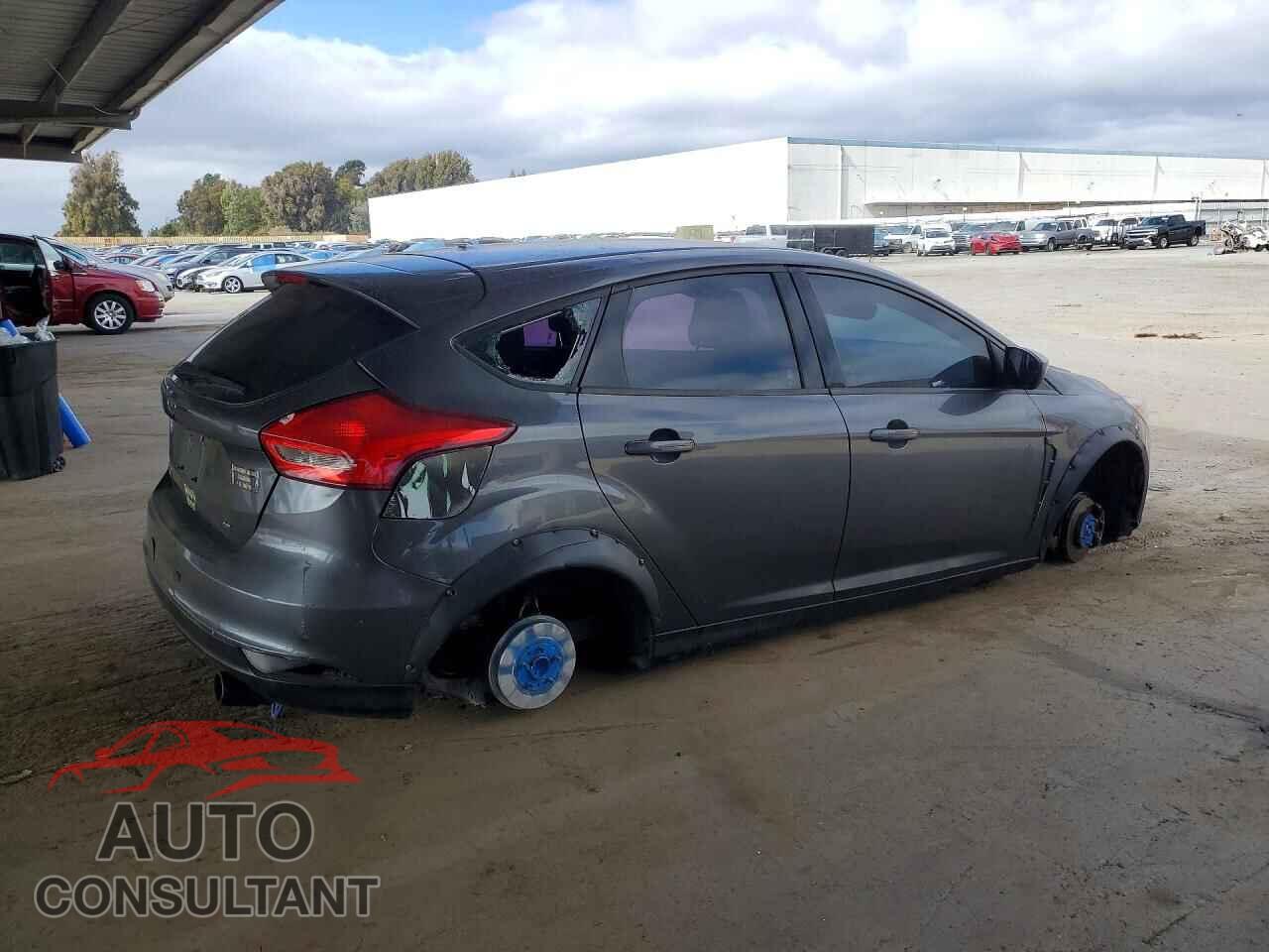 FORD FOCUS 2018 - 1FADP3K22JL236720