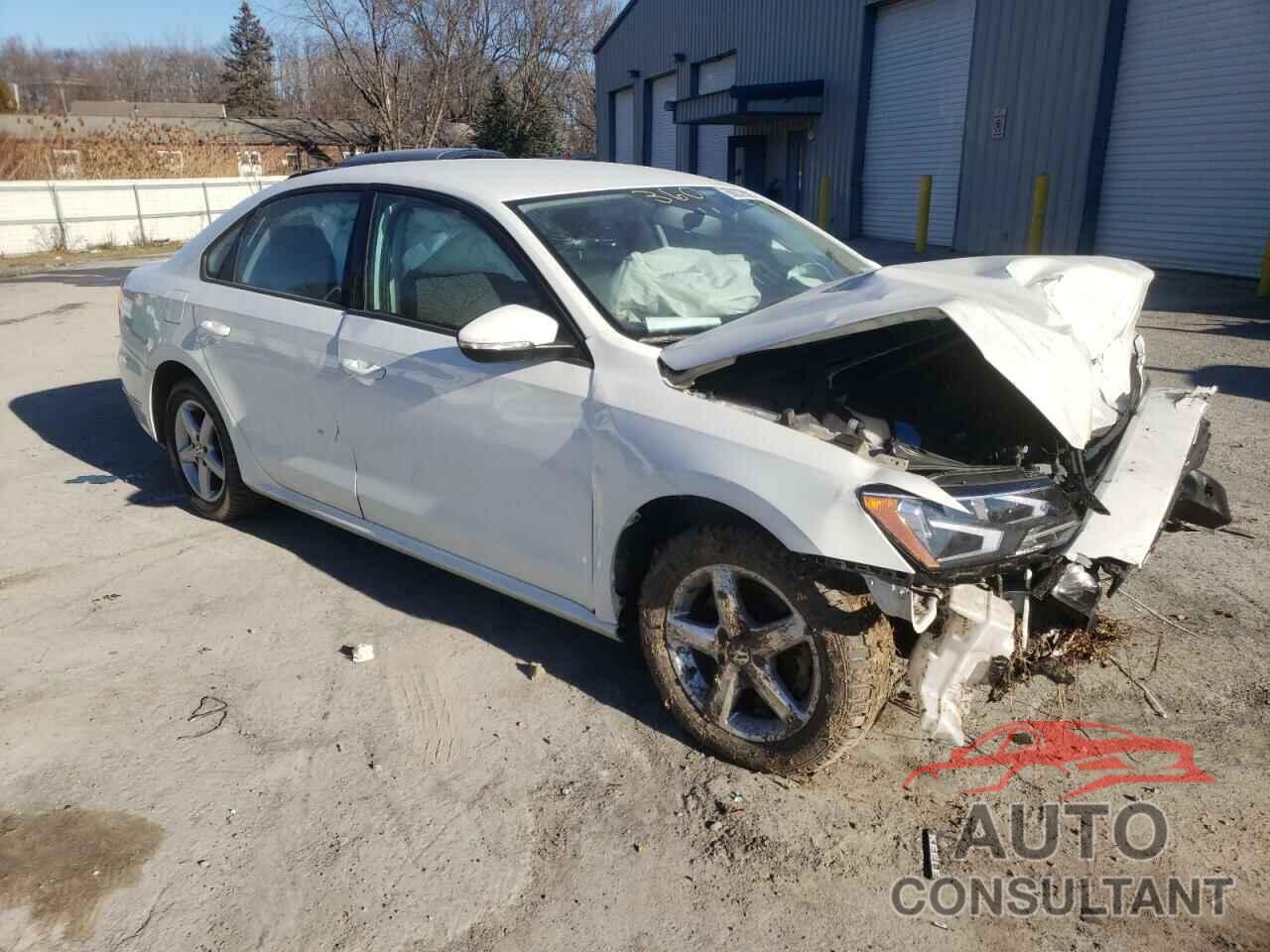 VOLKSWAGEN PASSAT 2018 - 1VWAA7A31JC037705