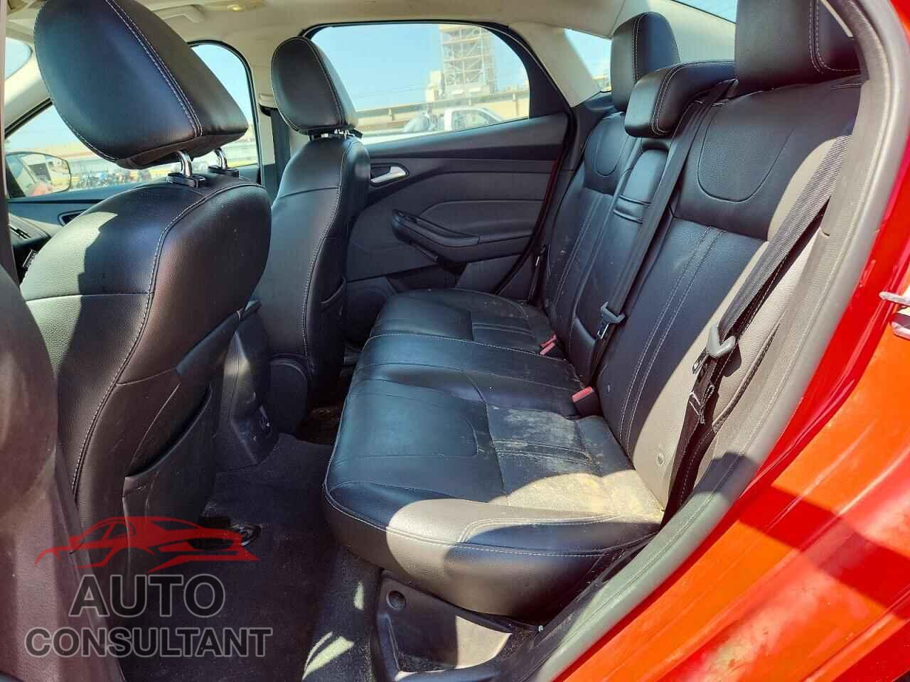 FORD FOCUS 2013 - 1FADP3F2XDL205214