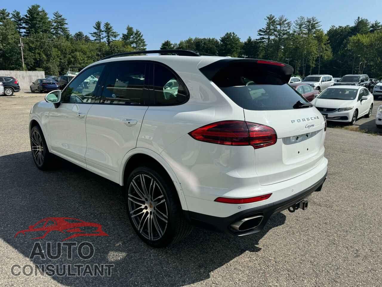 PORSCHE CAYENNE 2018 - WP1AA2A24JKA06398